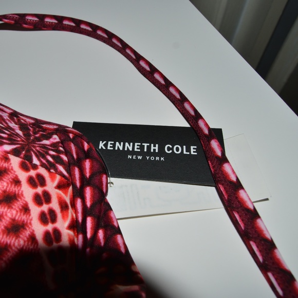 Kenneth Cole Hidden Paradise Push-Up Tummy-Toner - Picture 5 of 5